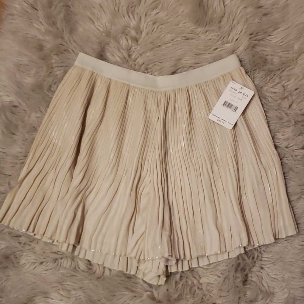 Free people short